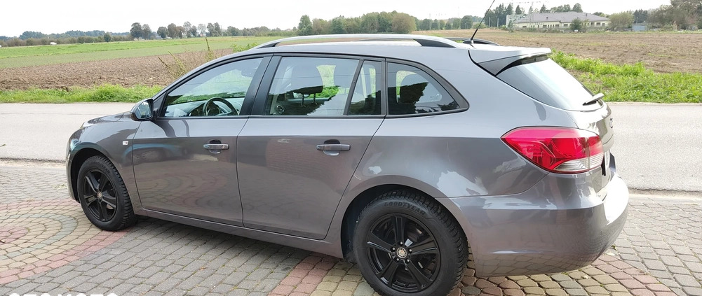 Chevrolet Cruze cena 25800 przebieg: 157000, rok produkcji 2013 z Barlinek małe 742